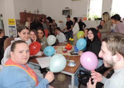 У Дневном центру, при адолосцентном клубу „Френд“, отворен истоимени кафић