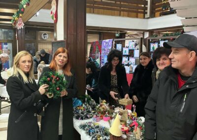 Новогодишњи сајам